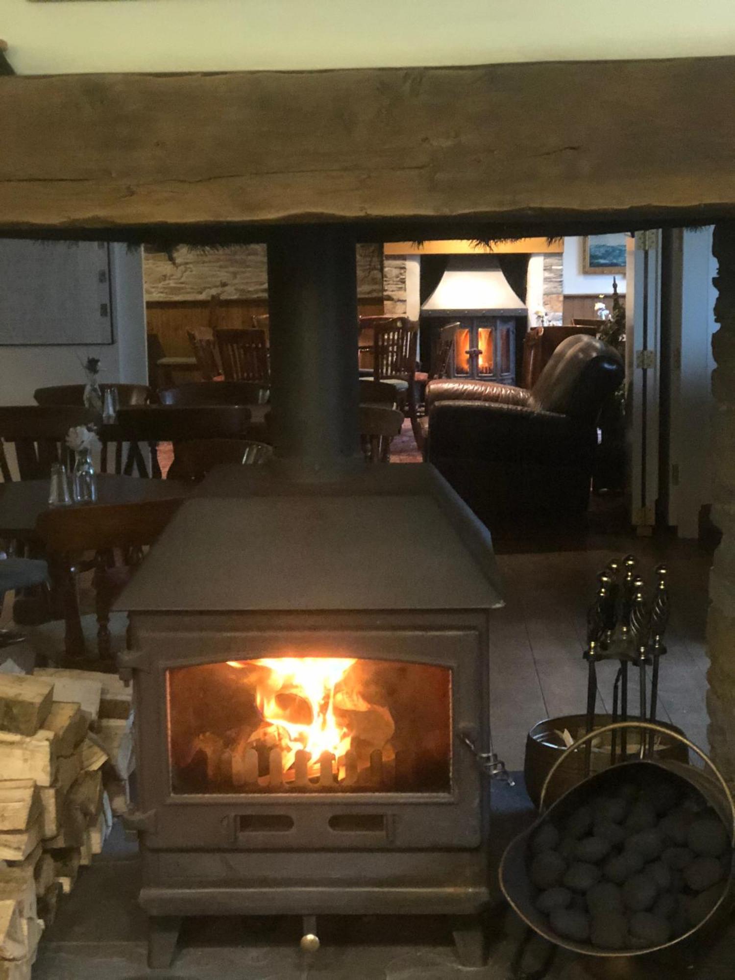 The Globe Inn Кингсбридж Экстерьер фото